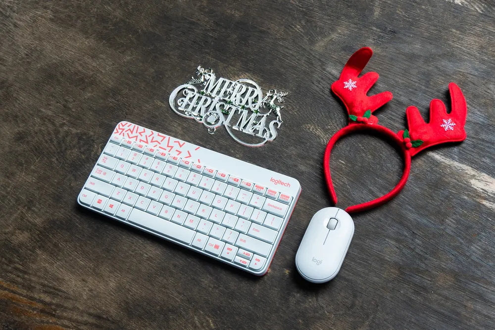 Combo chuột và bàn phím không dây "xịn xò" LOGITECH mùa Giáng Sinh ảnh 4
