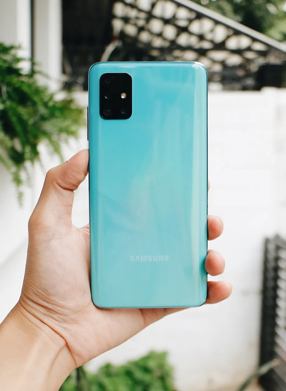 Samsung Galaxy A51 chính thức bán ra tại FPT Shop với ưu đãi trả góp không lãi suất ảnh 1