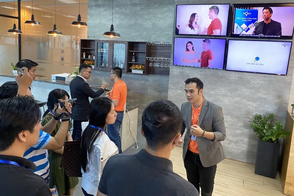 An toàn, thuận tiện khi mua, bán và thuê nhà qua Propzy  ảnh 1