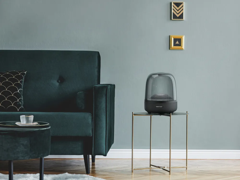 Aura Studio 3: Thiết kế đẹp, âm thanh cao cấp  ảnh 1