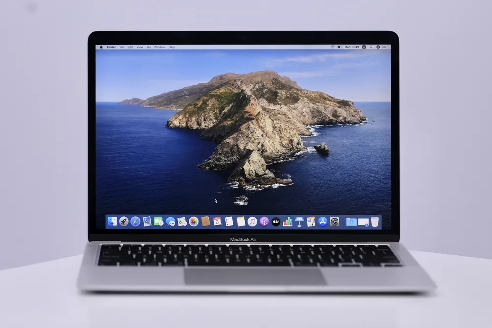 Macbook Air 2020 có mức giá gần 28 triệu đồng tại thị trường Việt Nam  ảnh 1