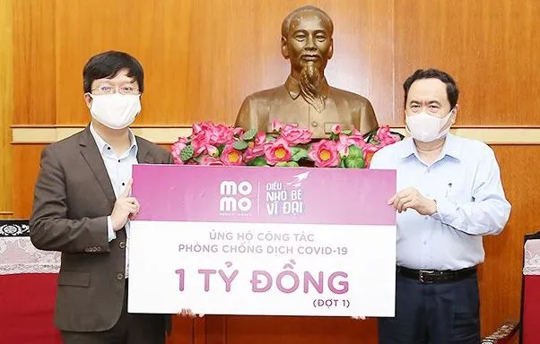MoMo trao 1 tỷ đồng ủng hộ chống dịch Covid-19