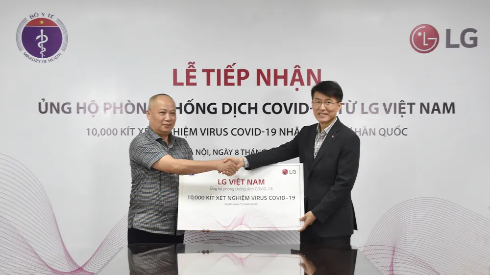  LG Việt Nam tài trợ 10.000 bộ kit xét nghiệm Covid-19 ảnh 2