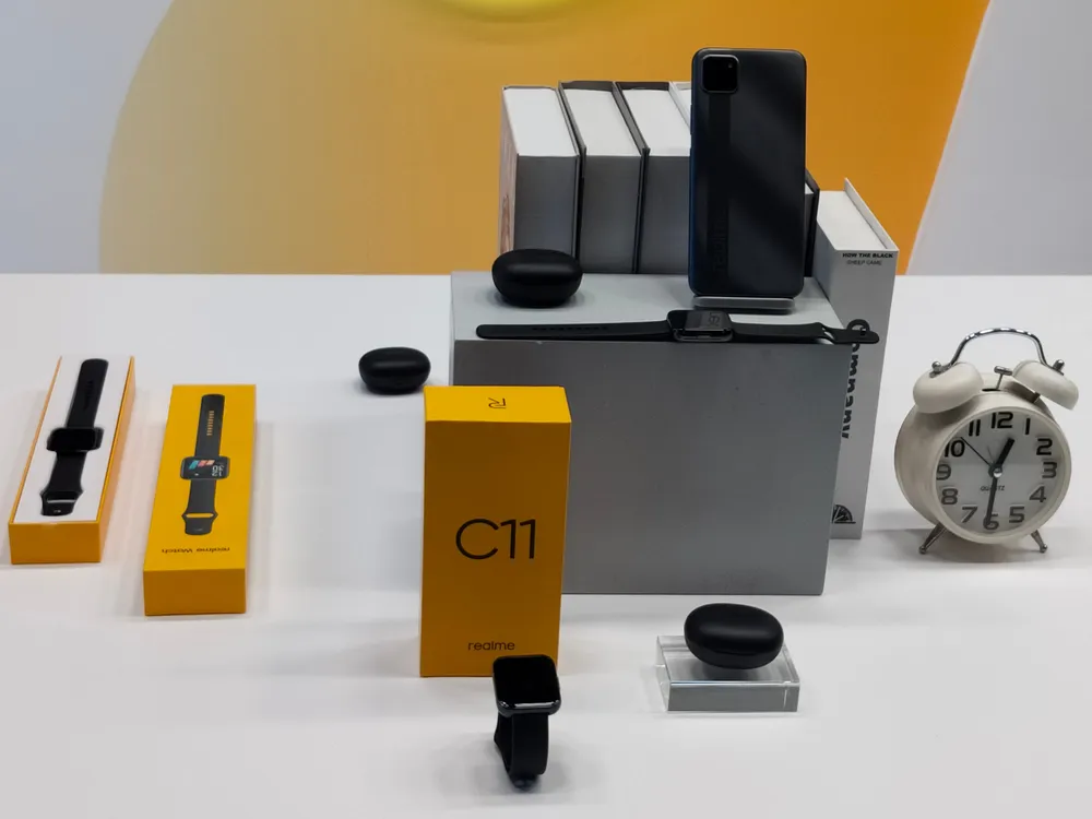 Realme: Công bố giá các sản phẩm Realme Watch, Realme Buds Q, Realme C11 ảnh 1