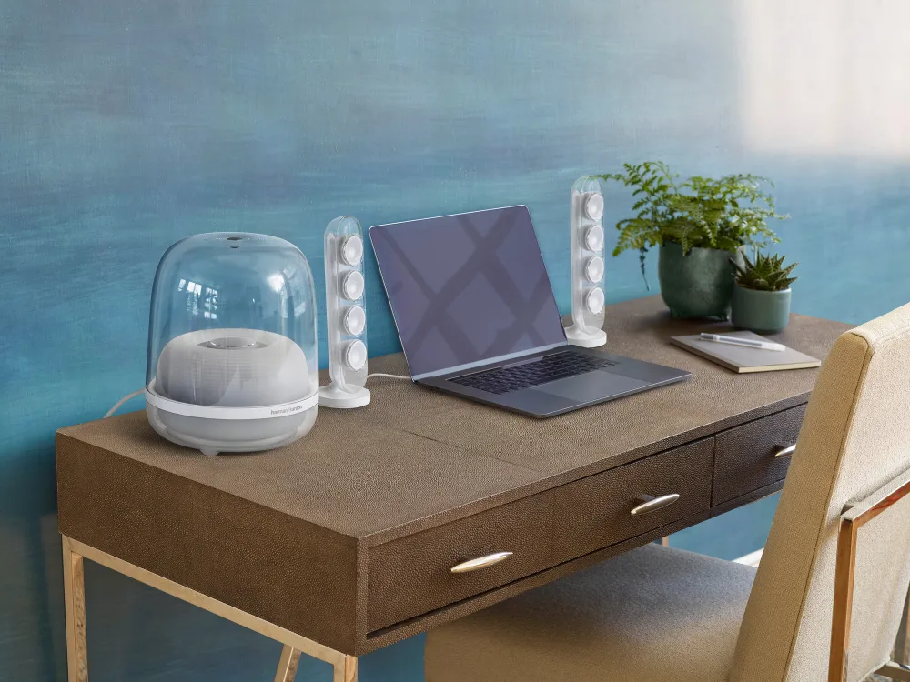 Harman Kardon: SoundSticks 4 dòng loa mang thiết kế biểu tượng ảnh 2