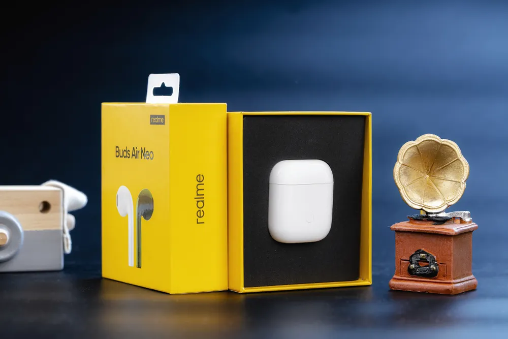 Tai nghe realme Buds Air Neo sẽ được bán từ ngày 28-8 ảnh 1