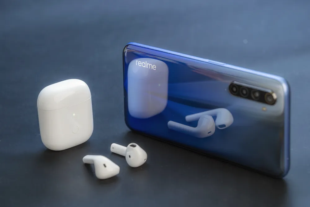 Tai nghe realme Buds Air Neo sẽ được bán từ ngày 28-8 ảnh 3