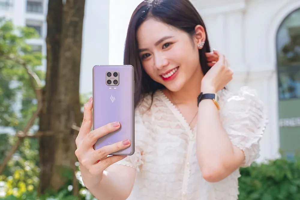 Vsmart Aris Pro: Smartphone trang bị camera ẩn dưới màn hình  ảnh 2