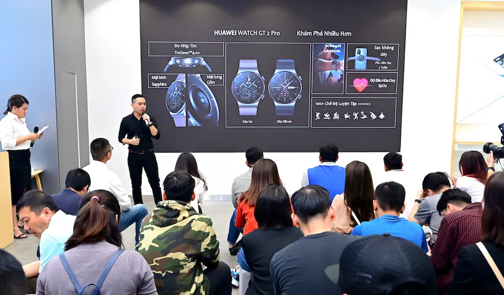 SmartWatch GT 2 Pro với lượng pin ấn tượng, gần 15 ngày ảnh 1
