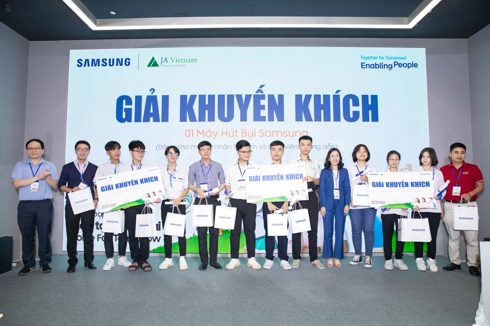 Trao giải cuộc thi Cùng bạn kiến tạo tương lai – Solve For Tomorrow 2020 ảnh 6