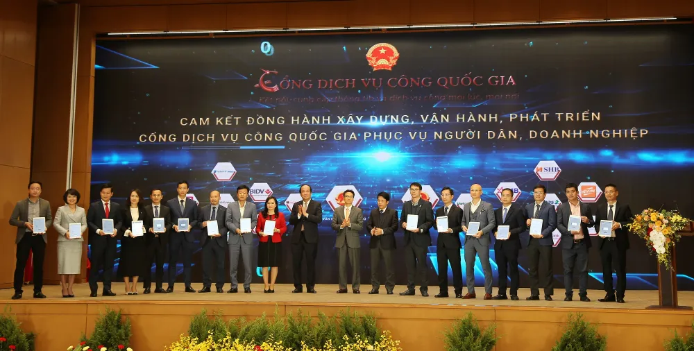 Ví MoMo nhận bằng khen từ Chính Phủ vì những đóng góp tích cực cho sự phát  triển của Cổng Dịch vụ công Quốc gia ảnh 1