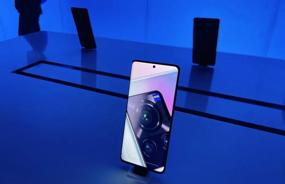 Vivo X60 Pro, flagship cao cấp kết nối 5G, camera ZEISS  ​ ảnh 1