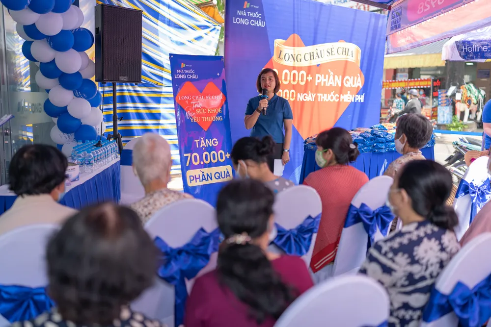 FPT Long Châu bắt đầu thực hiện chương trình “Long Châu Sẻ Chia” ảnh 1