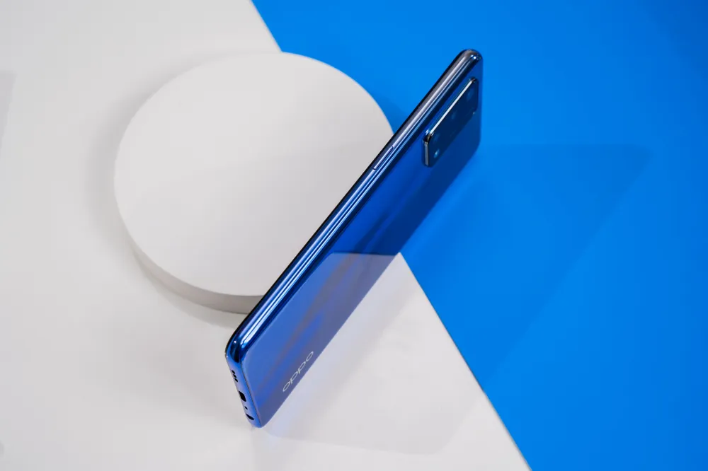 OPPO A74 lên kệ với mức giá 6,69 triệu đồng  ảnh 1