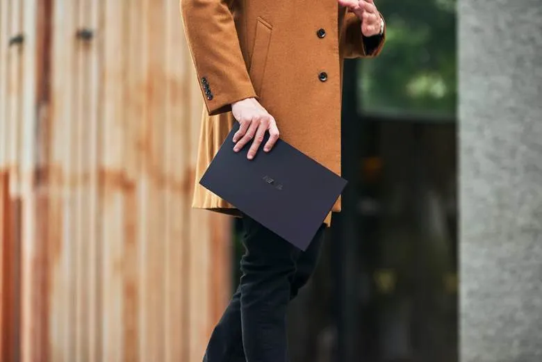 ASUS ExpertBook B9 laptop siêu mỏng dành cho doanh nhân  ảnh 1