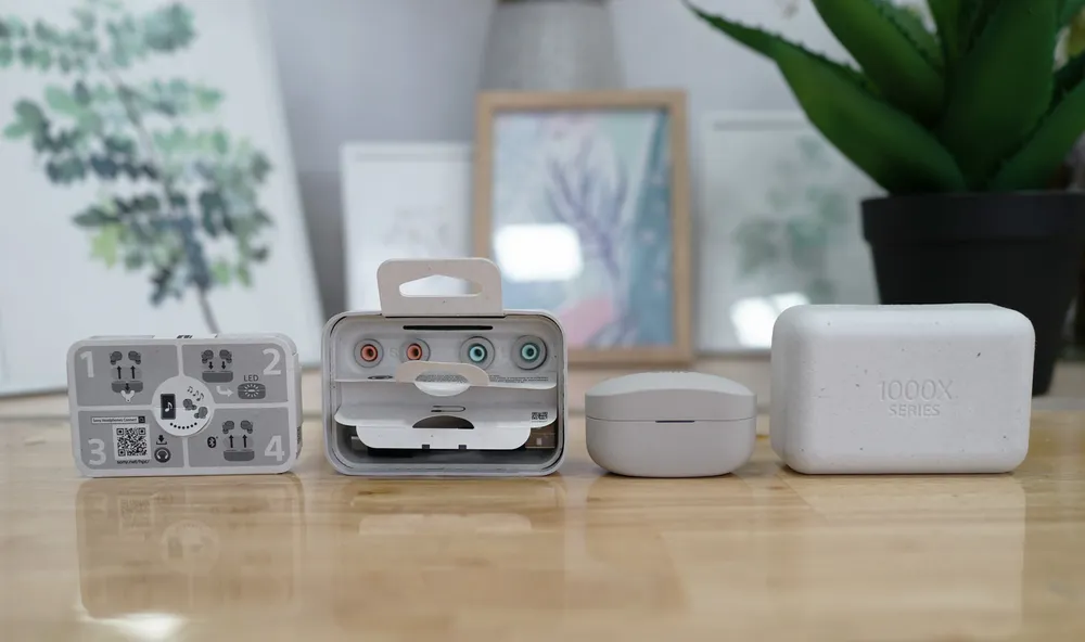 Mở hộp tai nghe Sony WF-1000XM4 chính hãng tại Việt Nam ảnh 2