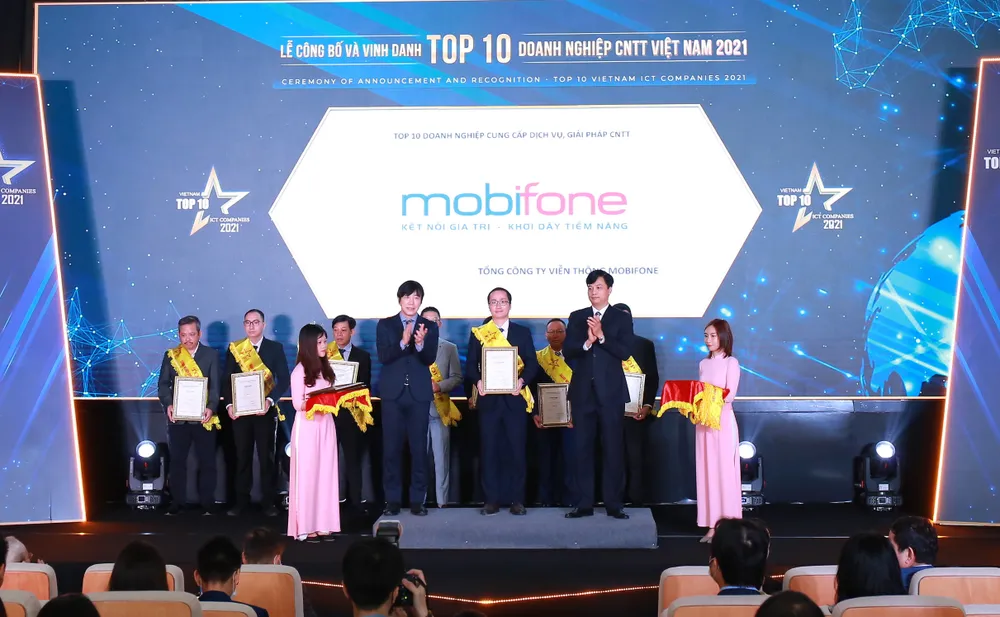 MobiFone được vinh danh trong hạng mục Top 10 Doanh nghiệp CNTT Việt Nam 2021