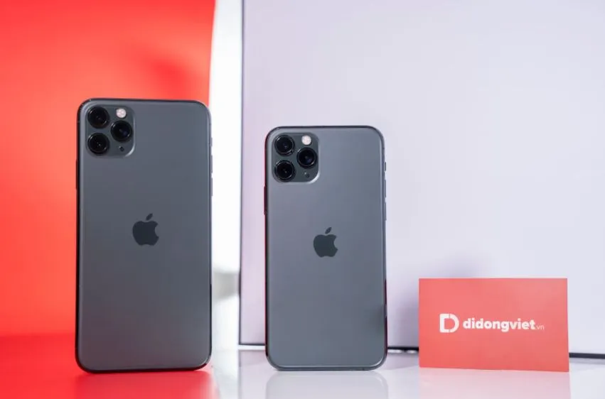 Giá iPhone 11 series về mức rẻ nhất năm, lượng khách tăng đột biến