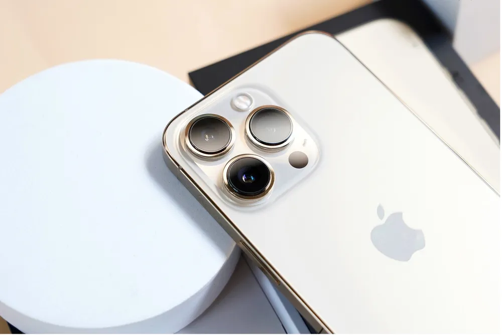 Loạt sản phẩm công nghệ giảm giá sâu dịp Giáng Sinh và năm mới ảnh 2