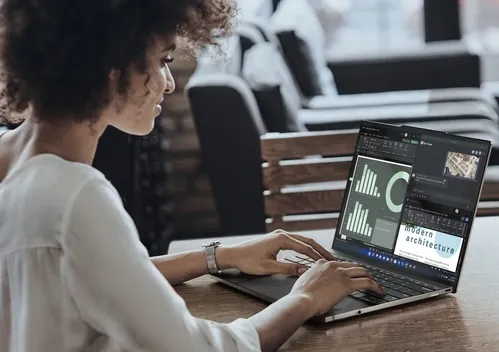 Lenovo ra mắt loạt sản phẩm và giải pháp sáng tạo ảnh 1