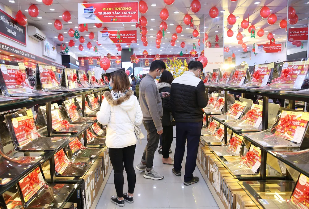 FPT Shop đã mở hơn 150 trung tâm laptop  ​