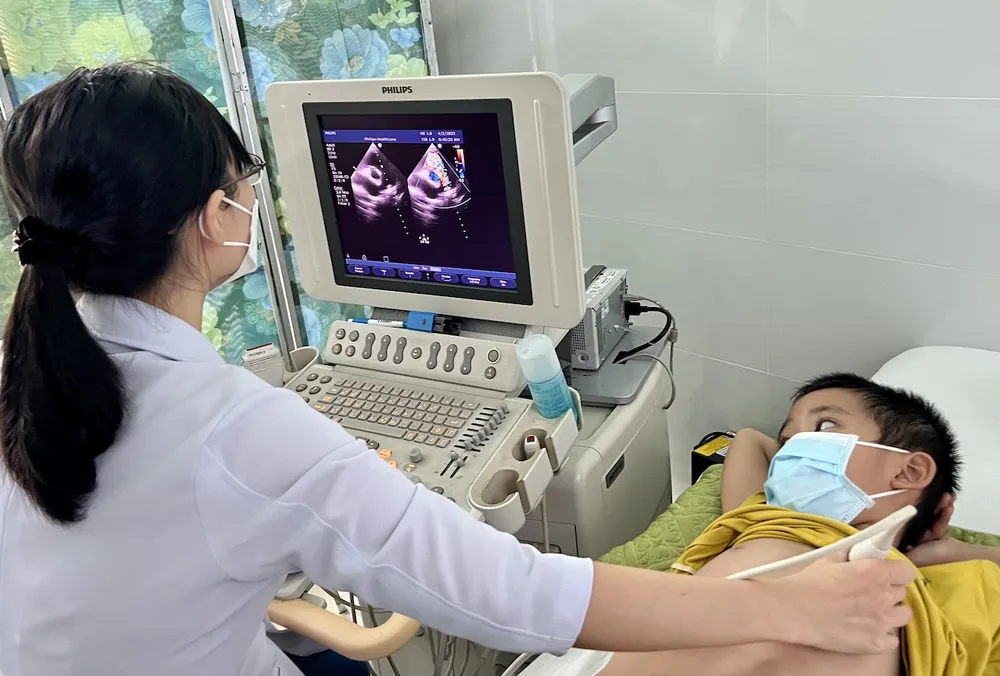 Chương trình Trái tim cho em khám sàng lọc cho trẻ em Đồng Nai ảnh 1