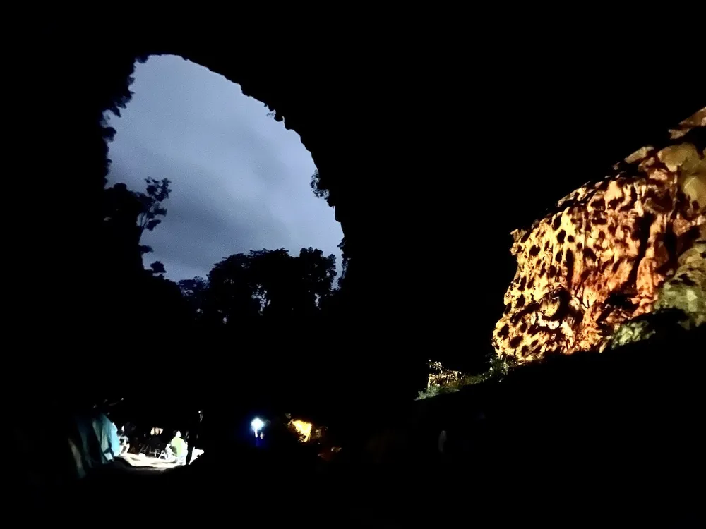 Trải nghiệm máy chiếu The Freestyle trên cung đường trekking ảnh 5