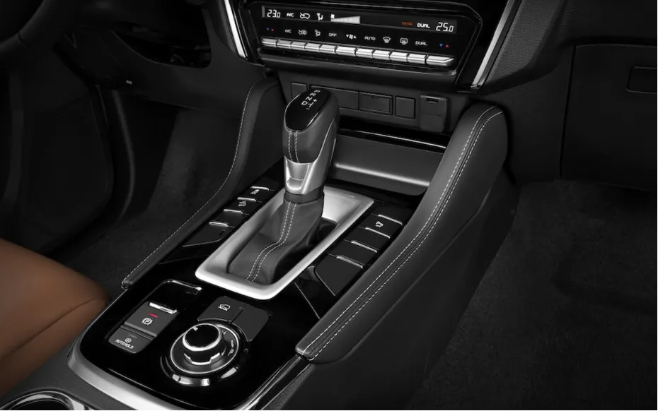 New mu-X với nhiều công nghệ an toàn ảnh 3