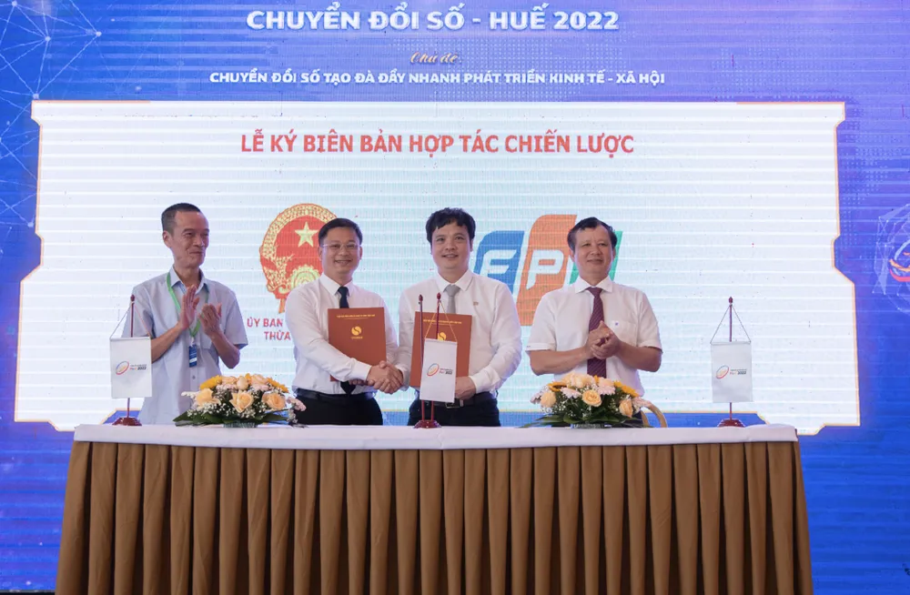 Lễ ký kết hợp tác