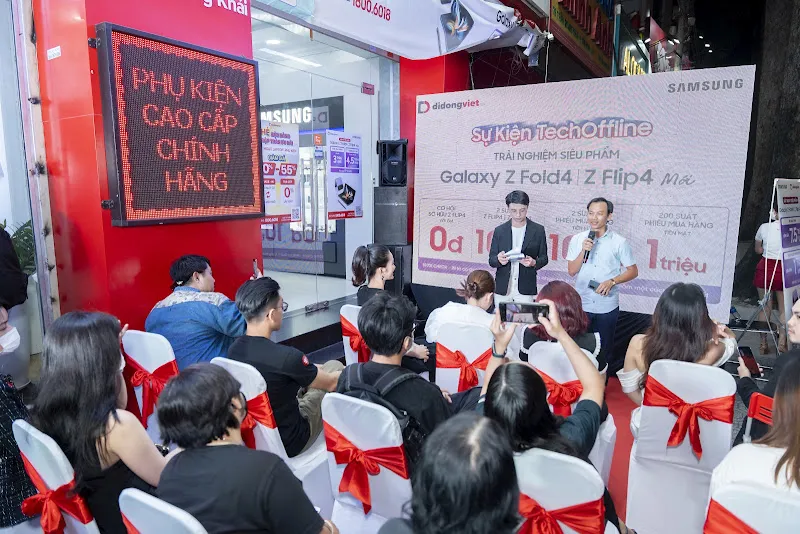 Tech Offline trải nghiệm Galaxy Z Fold4 và Z Flip4 ảnh 1