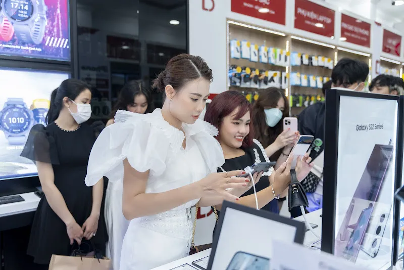 Tech Offline trải nghiệm Galaxy Z Fold4 và Z Flip4 ảnh 2