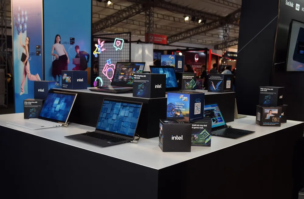 Intel tổ chức  triển lãm IT và gaming ảnh 1