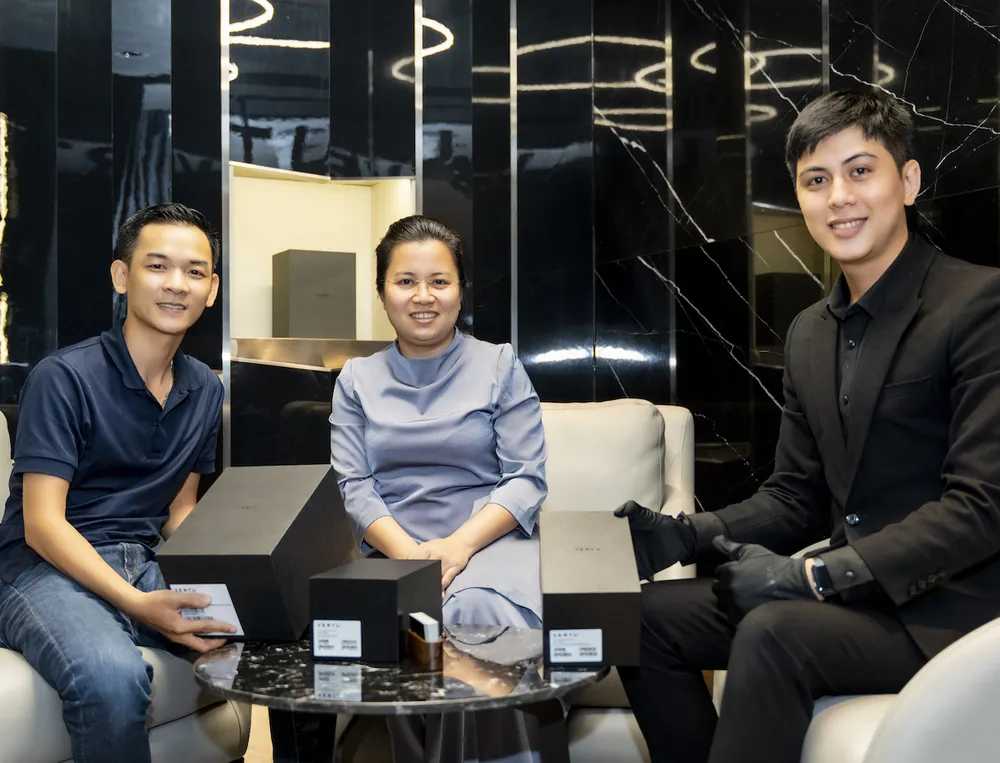 Vào cửa hàng Vertu chính hãng tại TPHCM ảnh 6