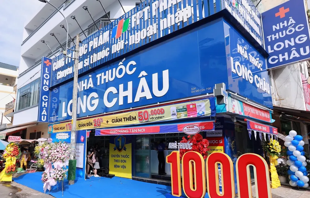 Hành trình Long Châu đạt mốc 1.000 nhà thuốc ảnh 1