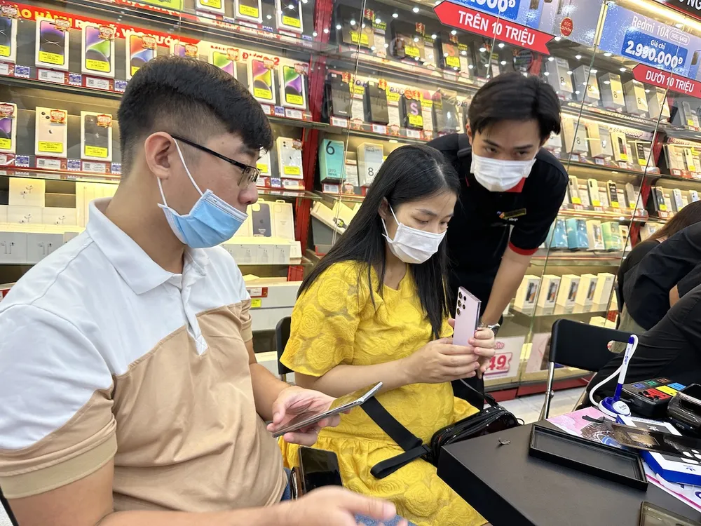 Nhận Galaxy S23 Series tại FPT Shop