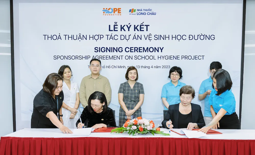 Qua lễ ký kết, FPT Long Châu và Quỹ Hy vọng kỳ vọng tiếp tục mở rộng dự án tại nhiều địa bàn khác, mang đến điều kiện học tập và vệ sinh tốt hơn cho trẻ em