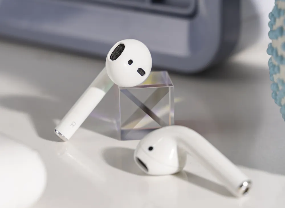 AirPods 2 chỉ còn từ 2,59 triệu đồng
