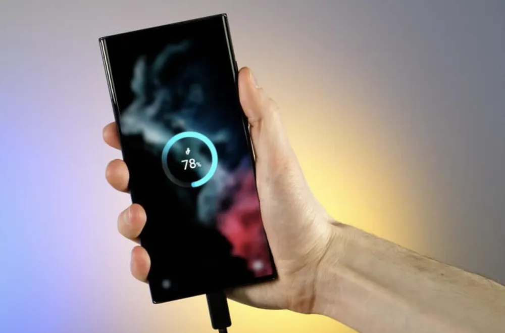 Sạc nhanh là thế mạnh của Galaxy S23 Ultra Sạc nhanh là thế mạnh của Galaxy S23 Ultra