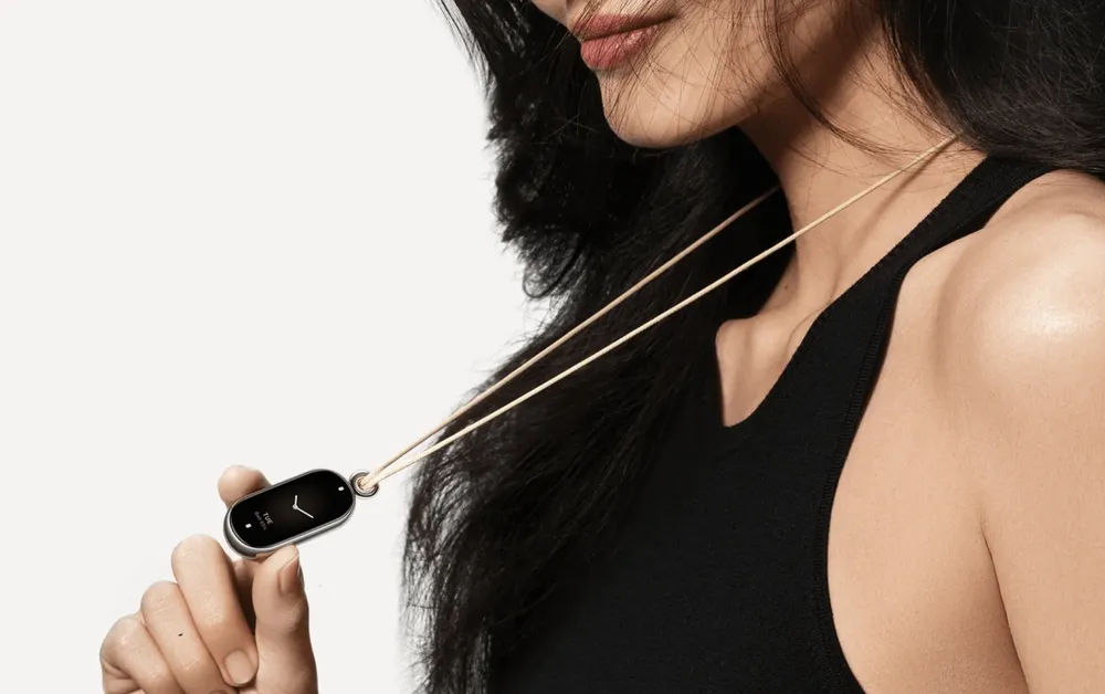 Xiaomi Smart Band 8 đi kèm hơn 200 mặt đồng hồ được cài đặt sẵn, bao gồm các tùy chọn theo chủ đề trò chơi, cho phép người dùng cá nhân hóa thiết bị của mình để phù hợp với tâm trạng và phong cách