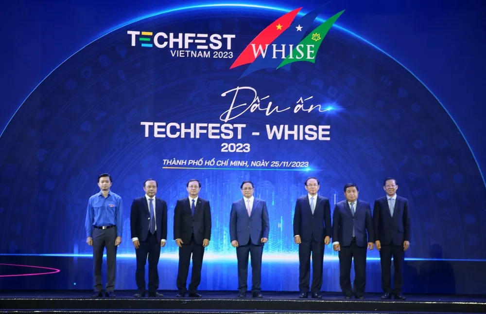Thủ tướng Phạm Minh Chính và Bí Thư Thành ủy TPHCM Nguyễn Văn Nên cùng lãnh đạo các bộ, ngành, TPHCM tại chương trình Dấu ấn Techfest - Whise năm 2023
