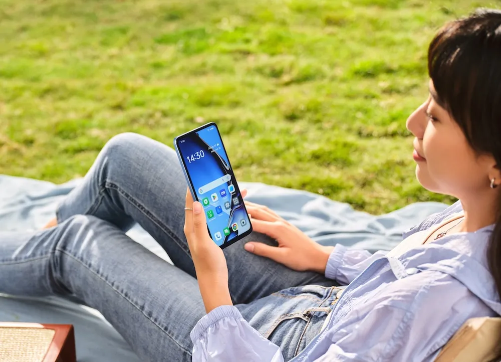 Màn hình siêu sáng 950nits.jpg