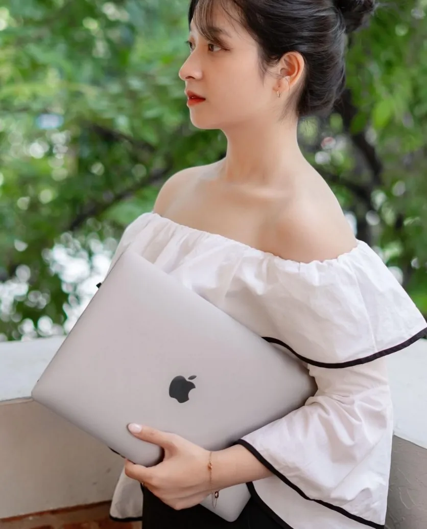 chon-macbook-cho-hoc-tap-giang-day-minh-tuan-mobile-04.jpg