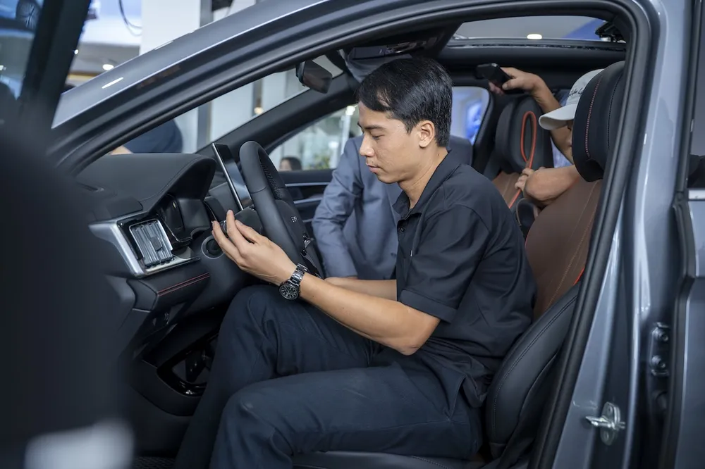 Người dùng trải nghiệm BYD Sealion 6 