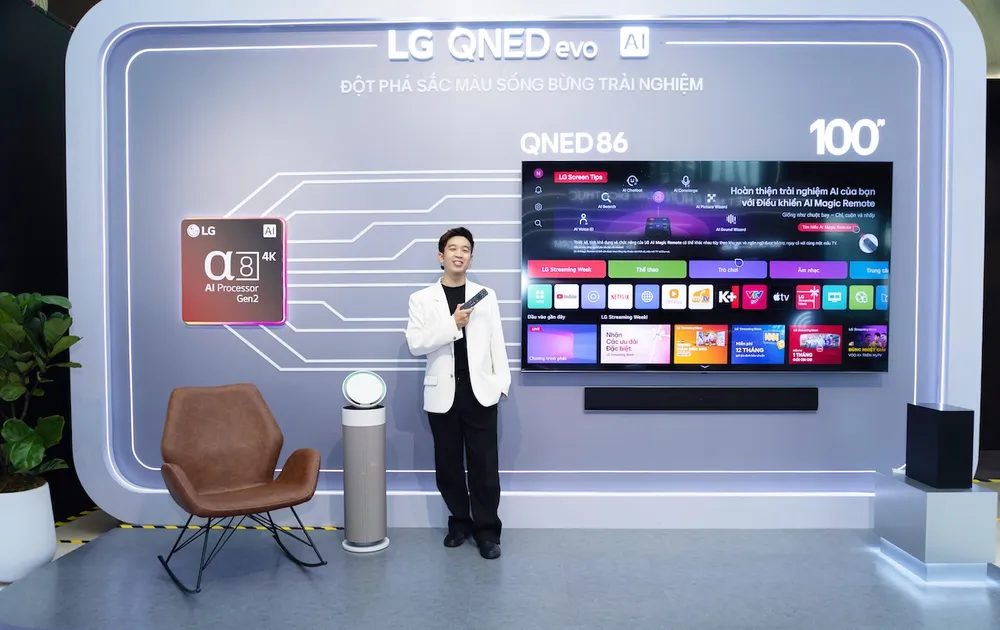 KOL Tuấn Ngọc trải nghiệm thế hệ LG TV AI 2025 tại sự kiện-3.jpg