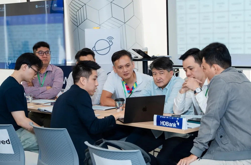 Một startup đang trình bày các giải pháp sáng tạo nhằm giải quyết những bài toán thực tế của doanh nghiệp