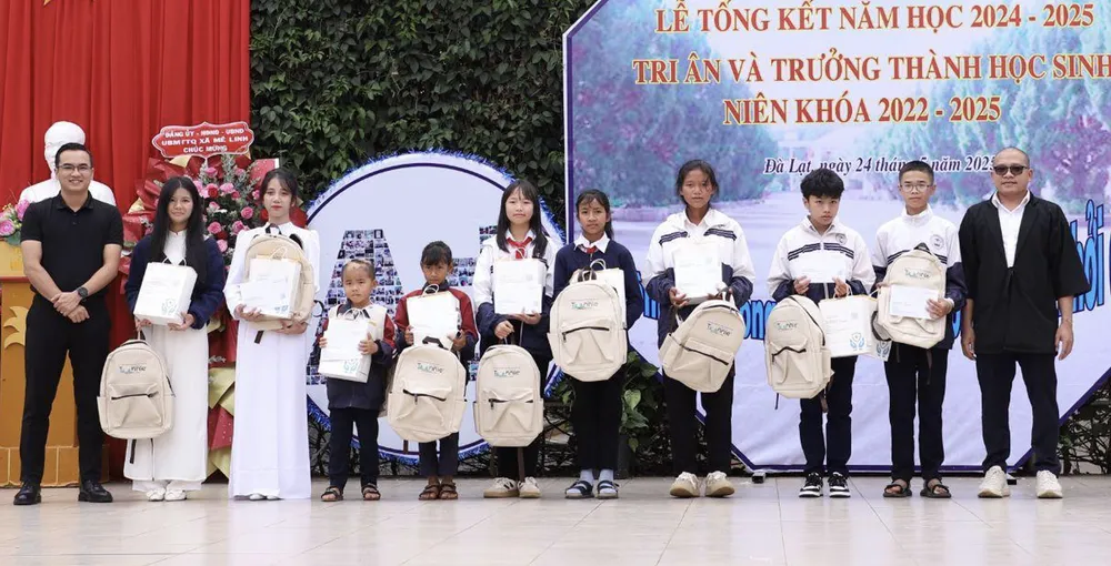 Ảnh màn hình 2025-08-19 lúc 16.07.51.png