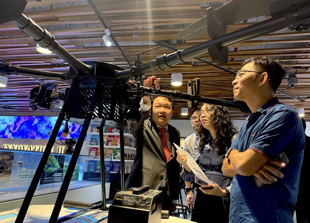 Một thiết bị UAV của CT Group trưng bày tại không gian Khởi nghiệp Đổi mới sáng tạo của tập đoàn này