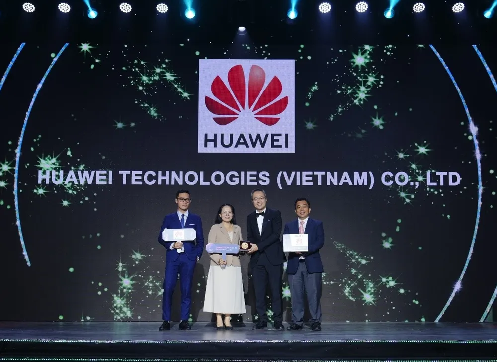 Huawei Vietnam nhận giải thưởng “Nơi làm việc tốt nhất châu Á"
