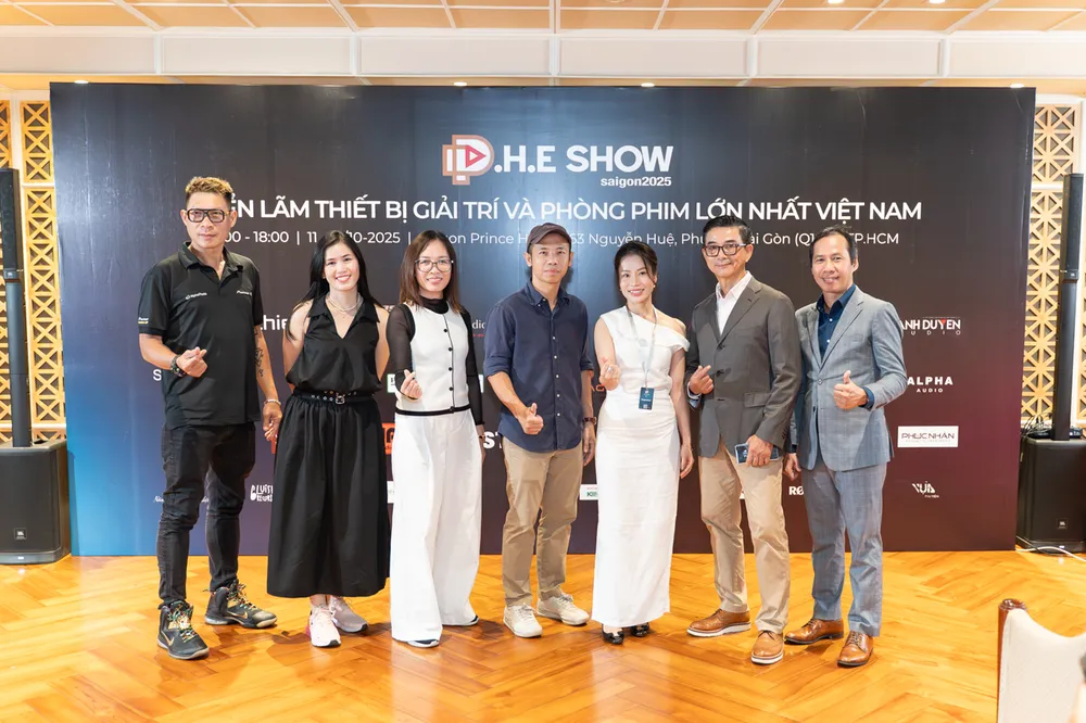 p.h.e show 2025 (121 of 41).jpg