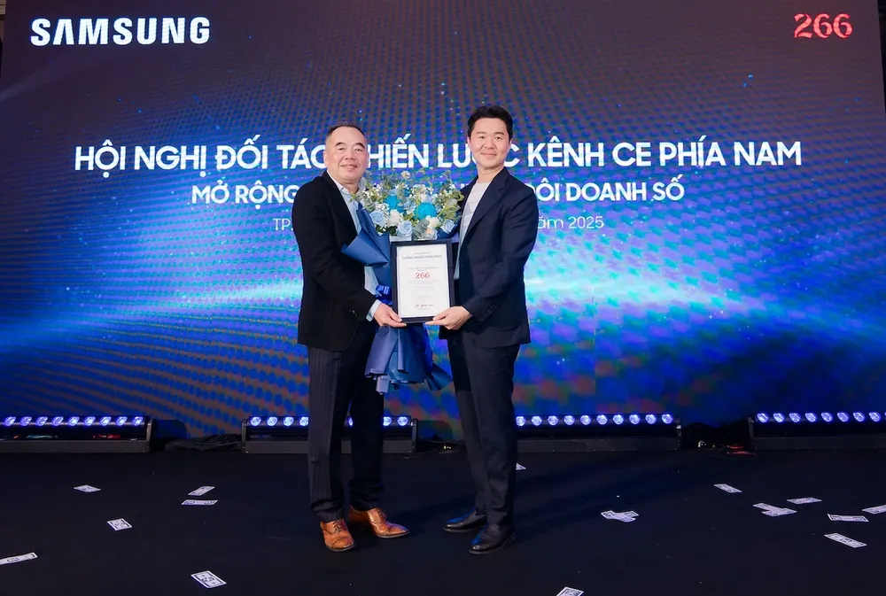 Hai Sáu Sáu hợp tác cùng Samsung